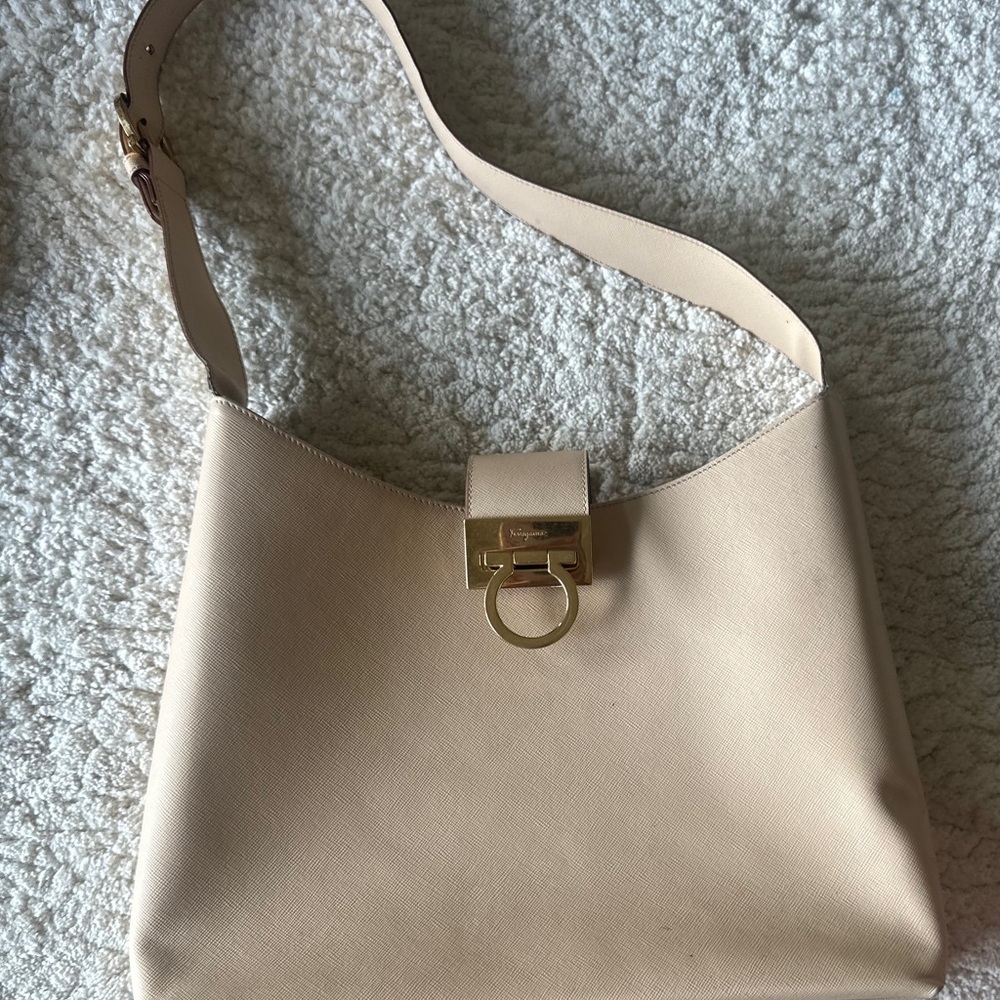Salvatore Ferragamo Cream Shoulder Bag with Gold Detail